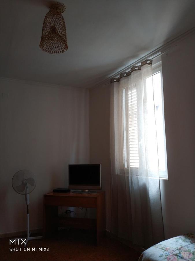 Camere Simili A Ostello Solo Per Uomini - Hostel-Like Rooms Only For Man Таранто Екстер'єр фото
